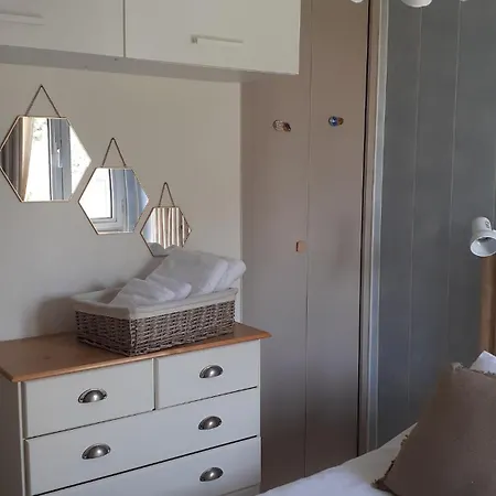 T2 Classé 3 étoiles, à 400m De La Appartement *